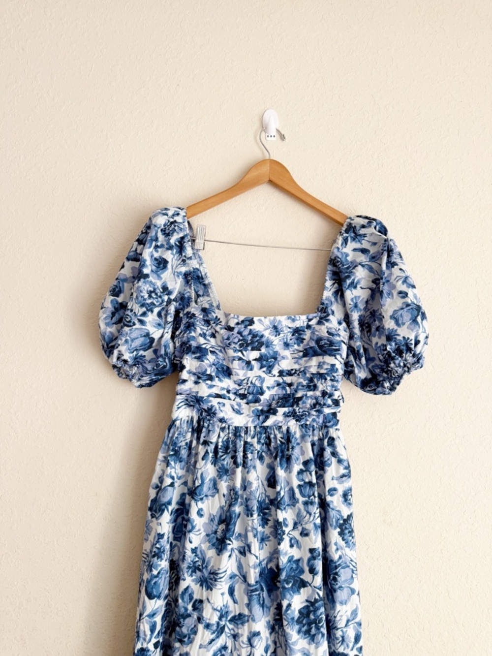 Abercrombie & Fitch Emerson Poplin Puff Sleeve Blue Floral Midi Dress Size Small - Picture 3 of 7